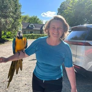 Meet your Posher, Frances